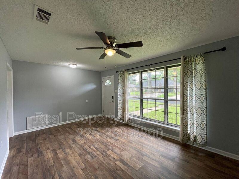 15482 Patricia Dale Dr - Photo 2 of 26