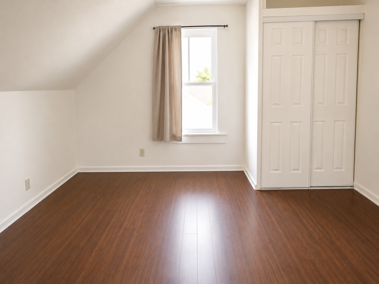 2094 Cedar Avenue #1/2 A - Photo 4 of 8
