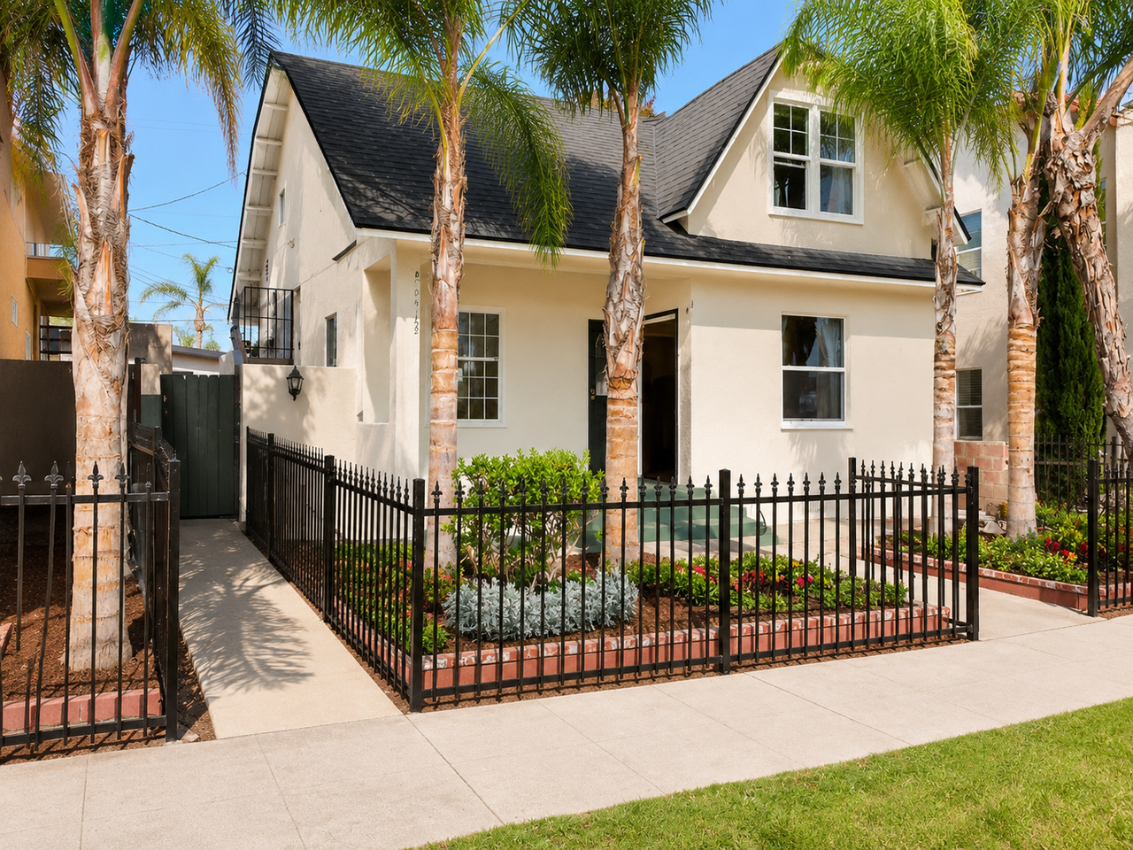 2094 Cedar Avenue #1/2 A - Photo 7 of 8