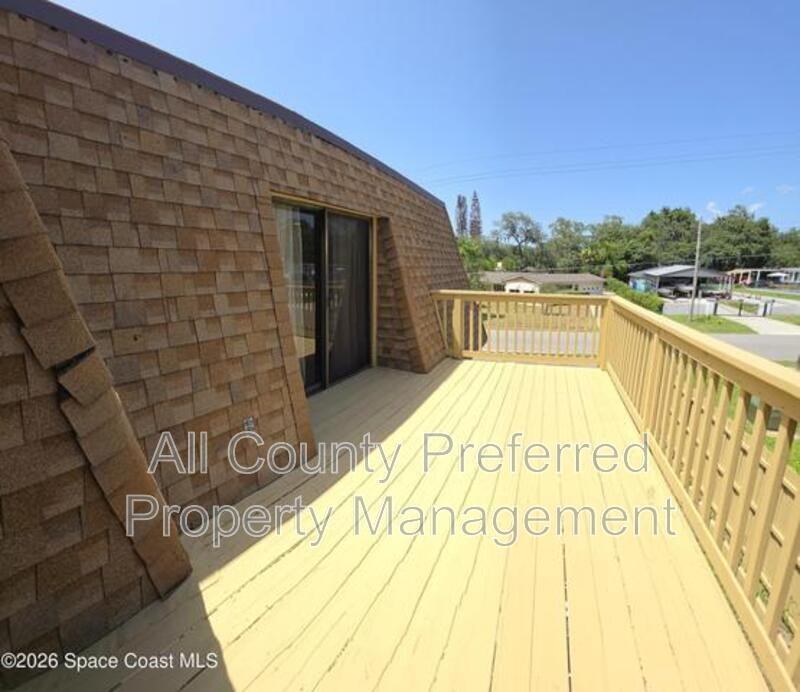 1642 S Park Ave - Photo 3 of 17