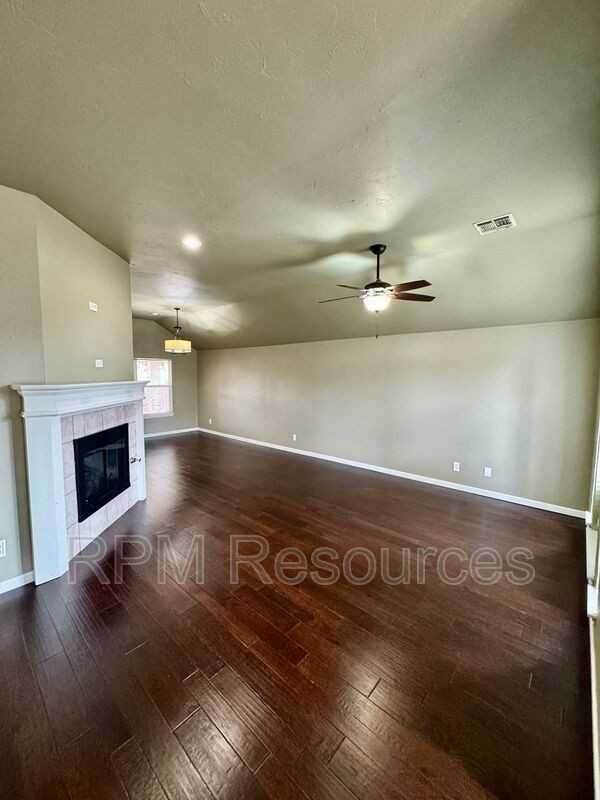 8205 Nw 83rd Ter - Photo 4 of 25