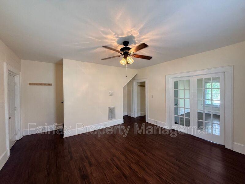 4004 Fayetteville St - Photo 3 of 13