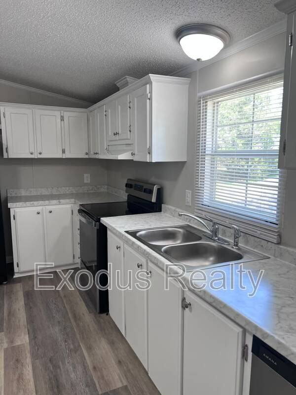 114 Kathleen Ter - Photo 5 of 42