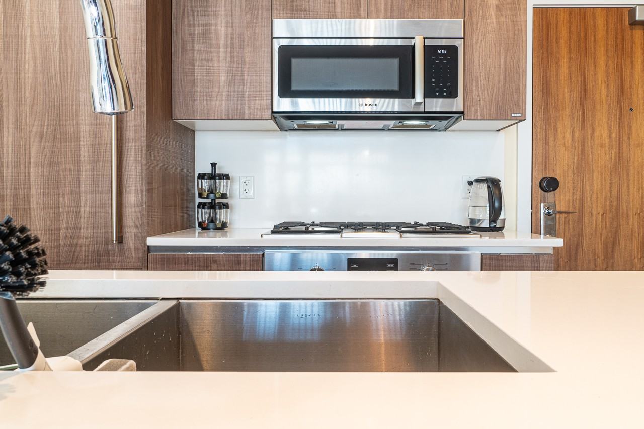 2033 West 10th Avenue - Photo 13