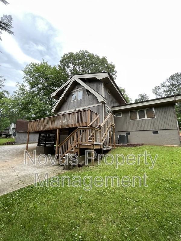 5095 Cumberland Ct - Photo 3 of 15