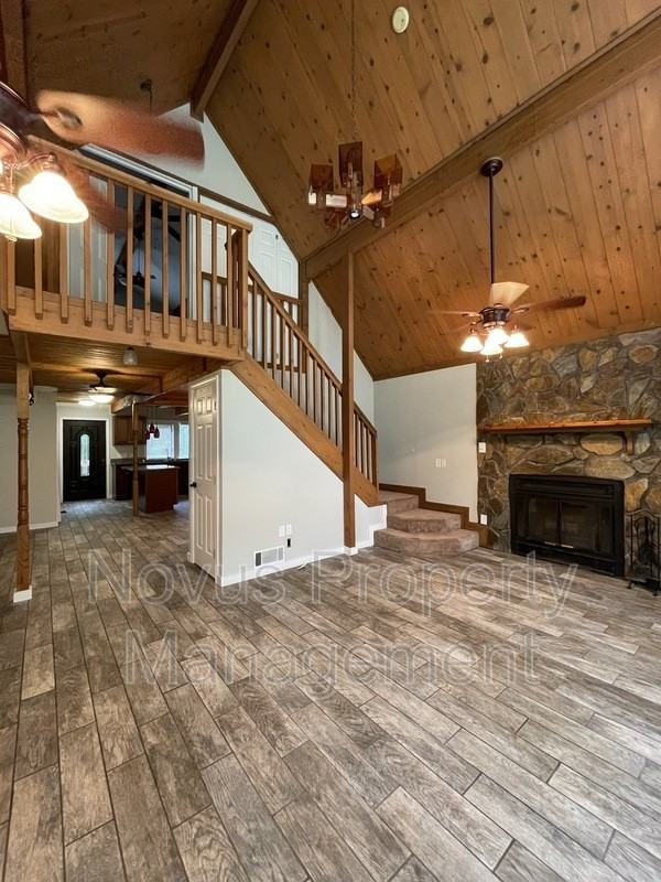 5095 Cumberland Ct - Photo 5 of 15