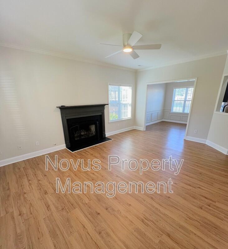 106 Turtle Pointe Dr - Photo 2 of 15