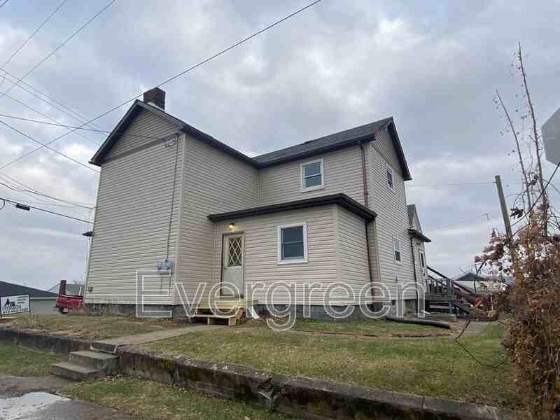 347 Washington St - Photo 5 of 27