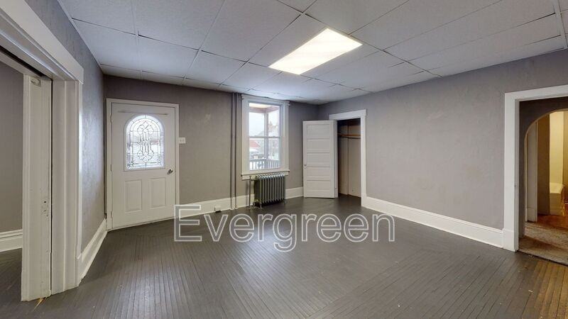 347 Washington St - Photo 7 of 27