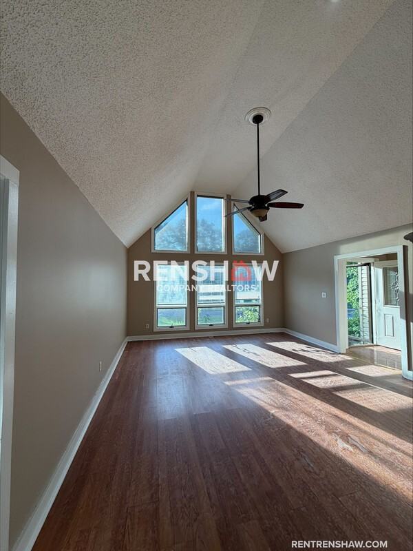 35 Maywood Dr - Photo 2 of 27