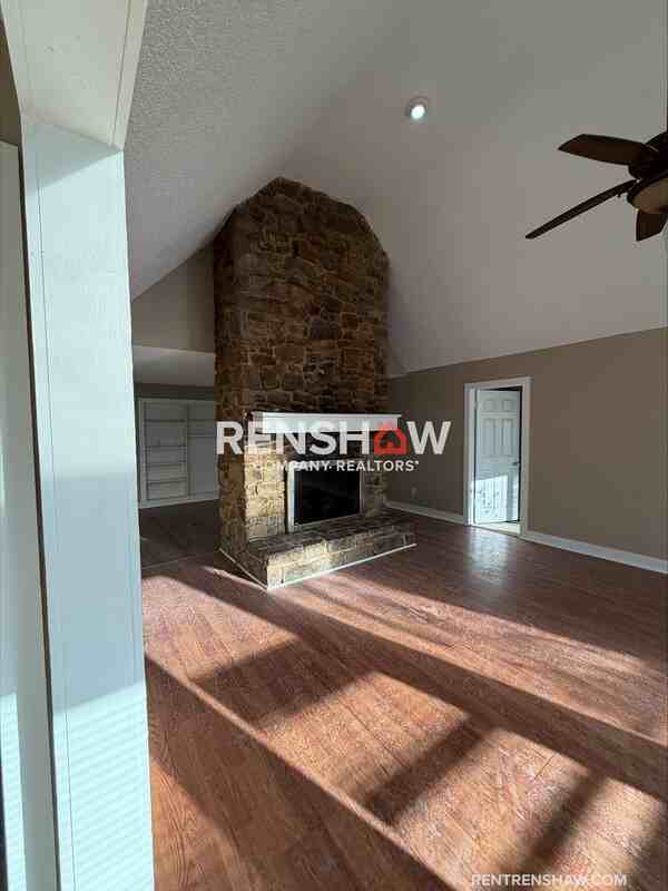 35 Maywood Dr - Photo 5 of 27