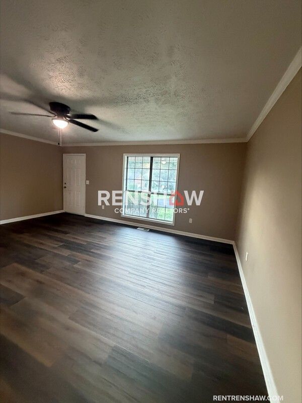 57 Derbyshire Dr - Photo 2 of 20