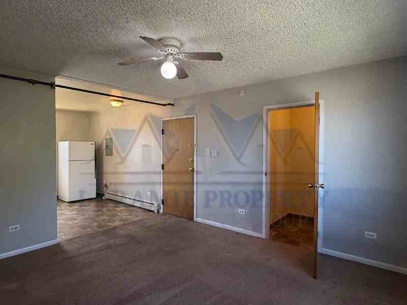 411 S 26th St #7 - Photo 2 of 15