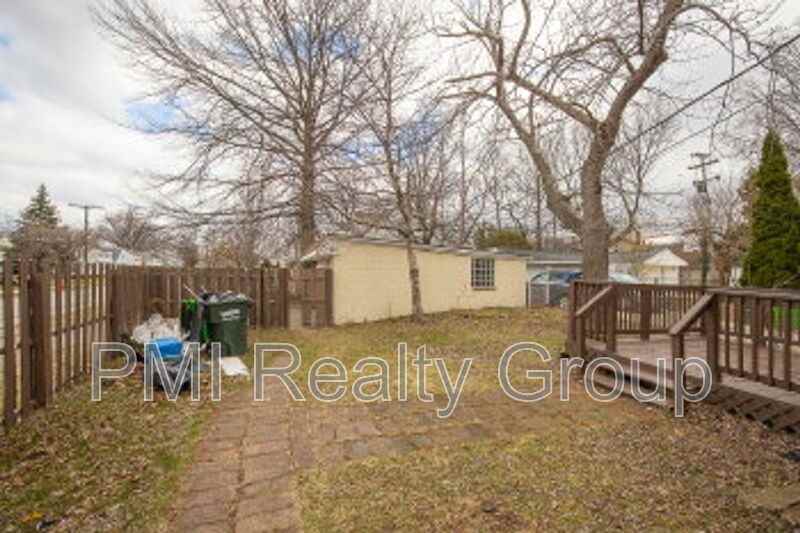 645 Babbitt Rd - Photo 4 of 24