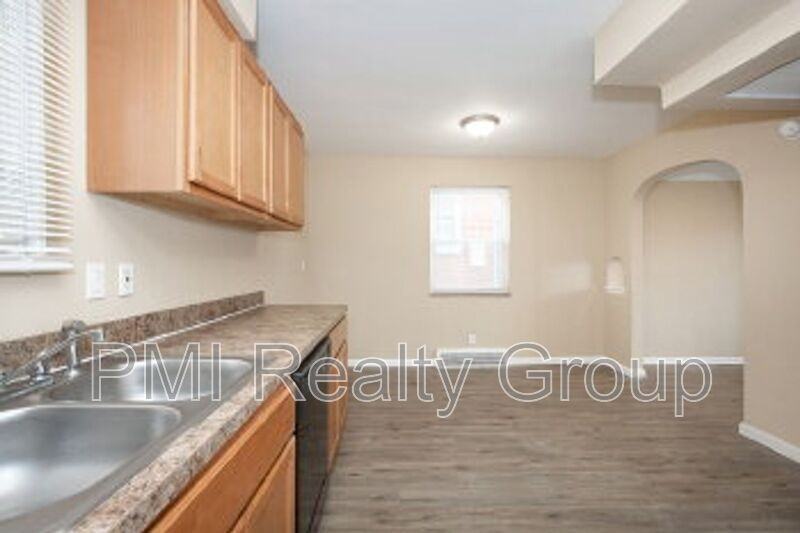 645 Babbitt Rd - Photo 7 of 24