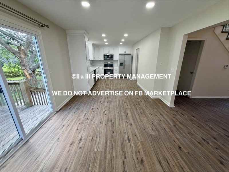 10807 Haskins St - Photo 4 of 18