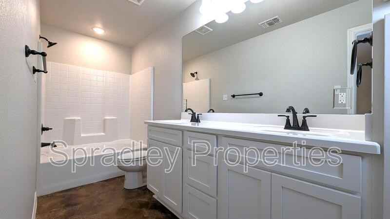 201 Sparrow Cv Unit B - Photo 6 of 10