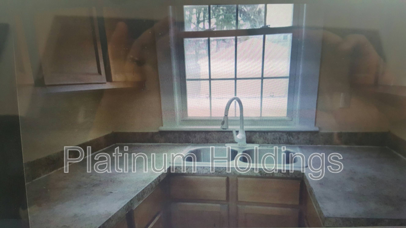 3192 Sycamore Rd - Photo 3 of 23