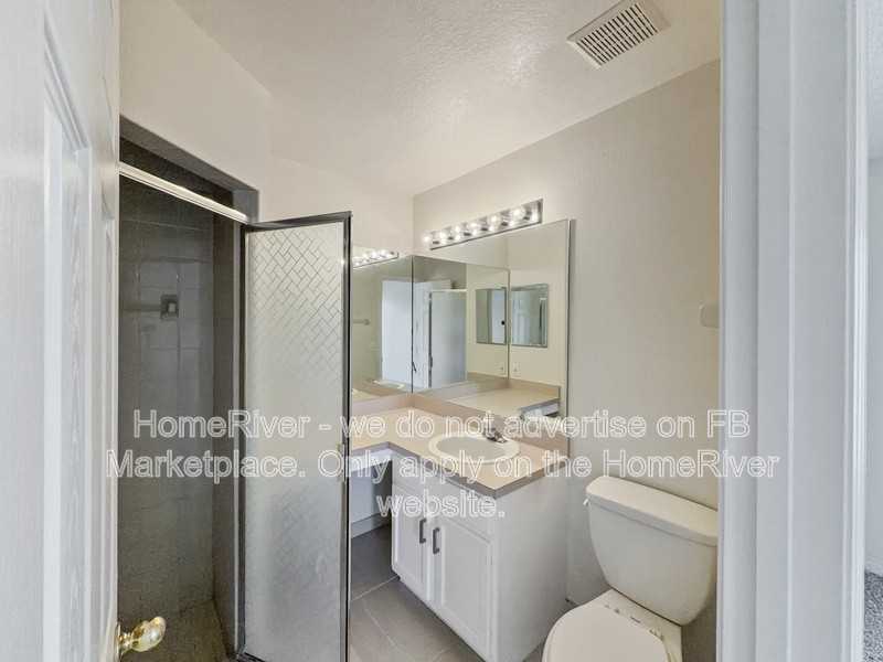 4240 Settlers Ct - Photo 3 of 20