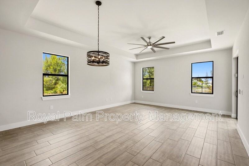3518 Ne 21st Pl - Photo 4 of 34