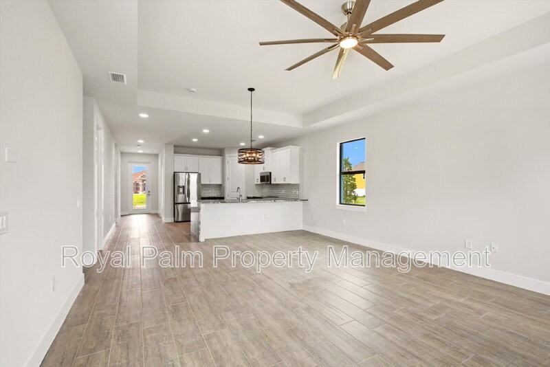 3518 Ne 21st Pl - Photo 7 of 34