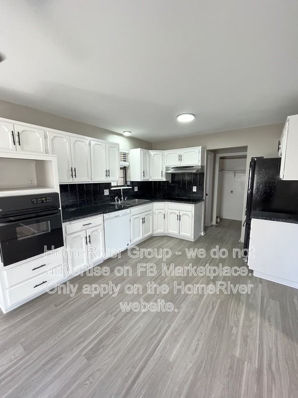 11029 N Oak Trfy - Photo 2 of 10