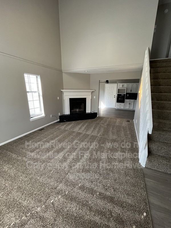 11029 N Oak Trfy - Photo 3 of 10