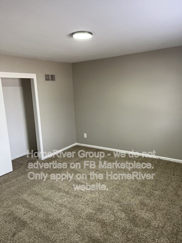 11029 N Oak Trfy - Photo 5 of 10