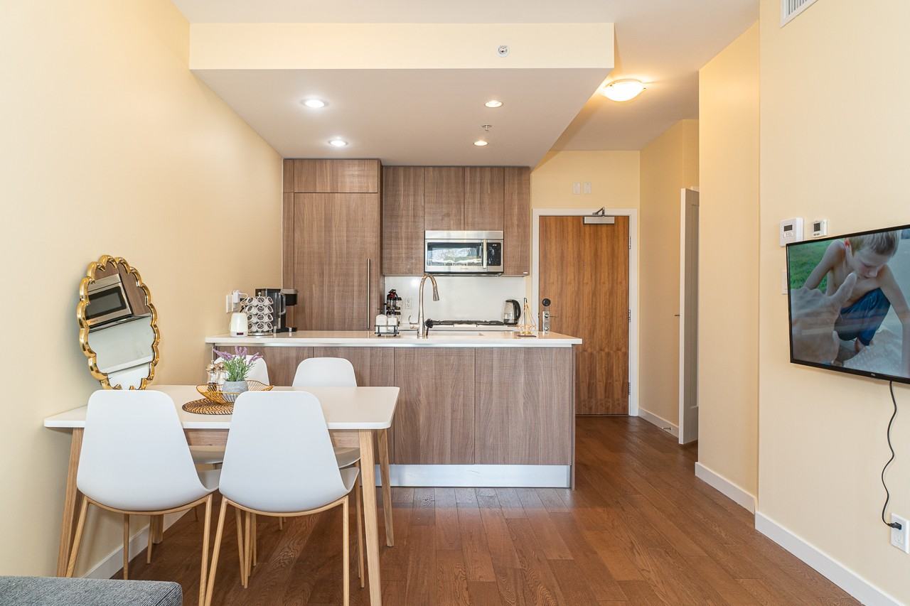 2033 West 10th Avenue - Photo 43