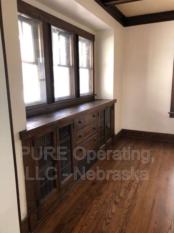 5012 Burt St - Photo 7 of 22