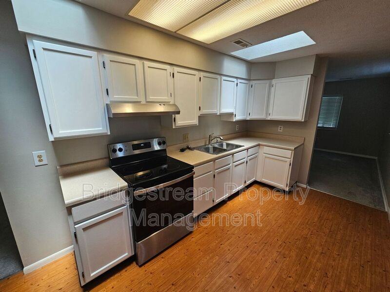 1941 Culver Ave - Photo 2 of 10