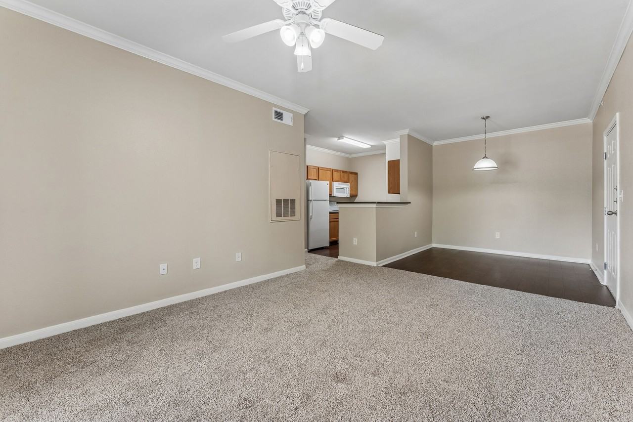 Point Royale Apartments - Photo 5 of 50