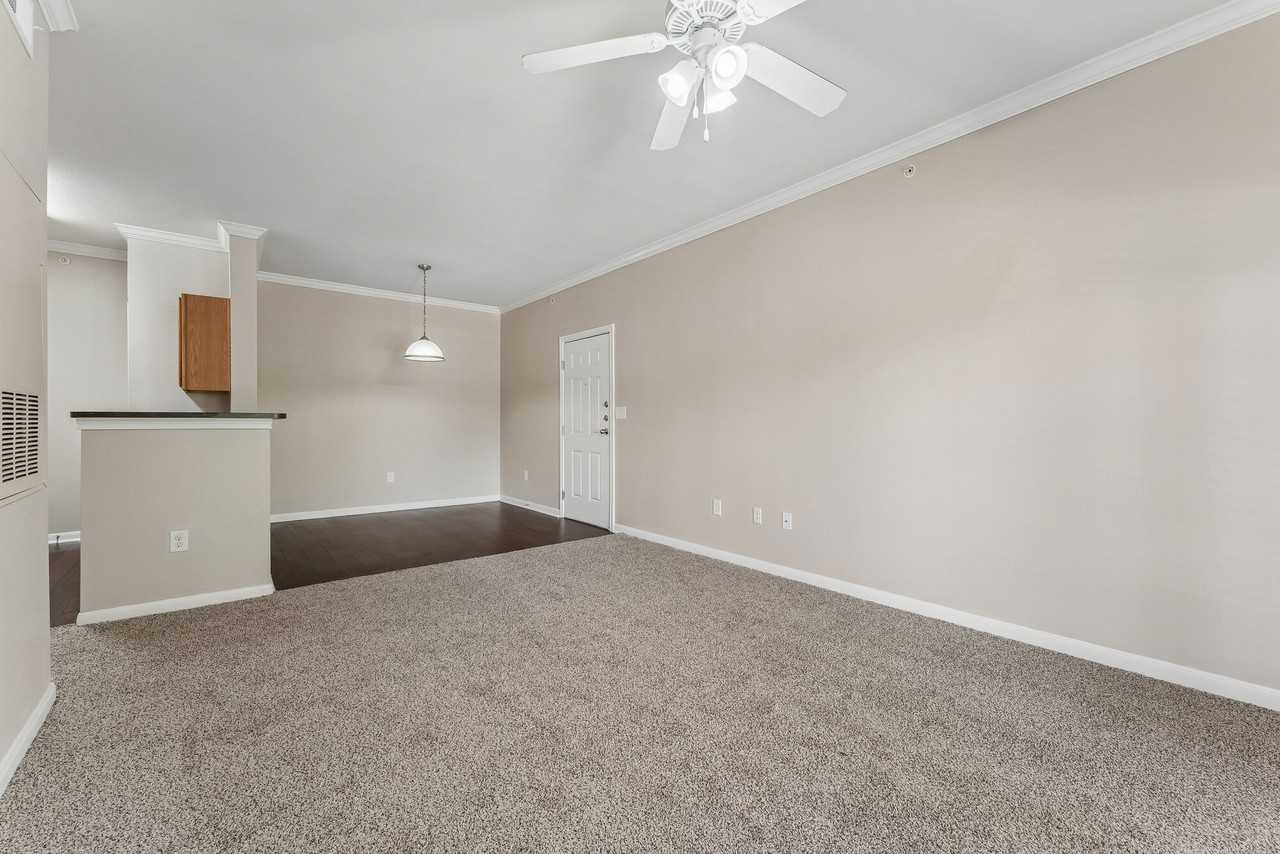 Point Royale Apartments - Photo 6 of 50