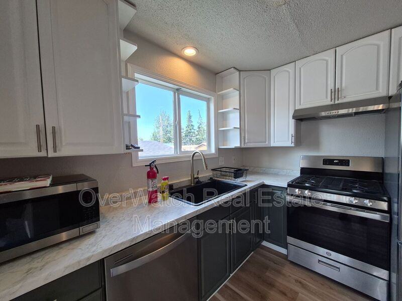 8331 E 6th Ave #A - Photo 3 of 17