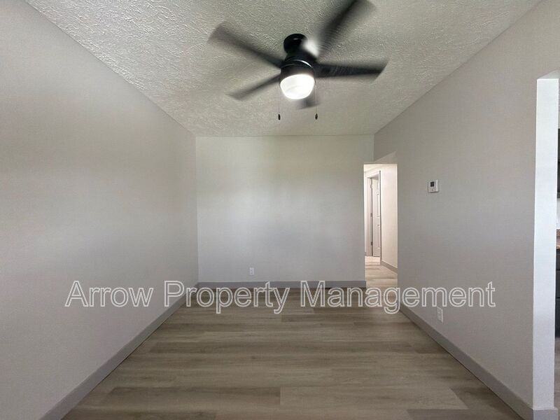 622 New Hampshire St #2 - Photo 4 of 16