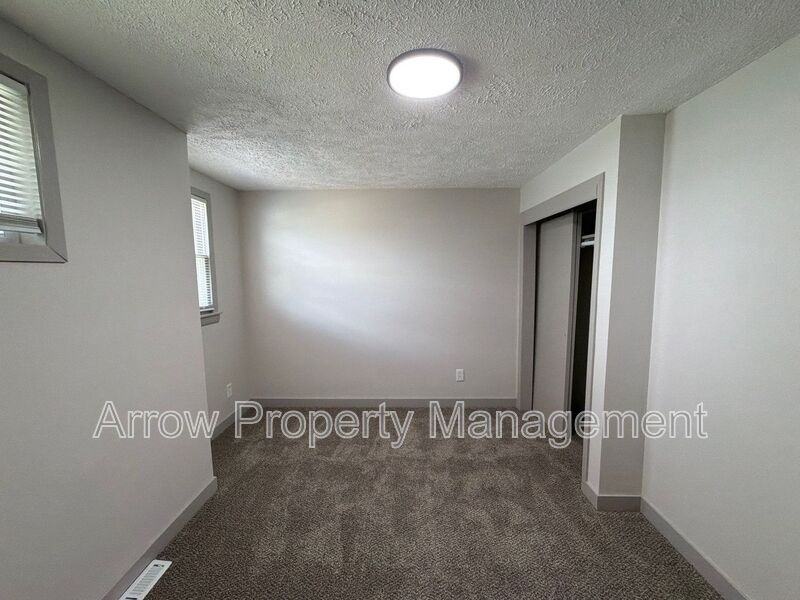 622 New Hampshire St #2 - Photo 7 of 16