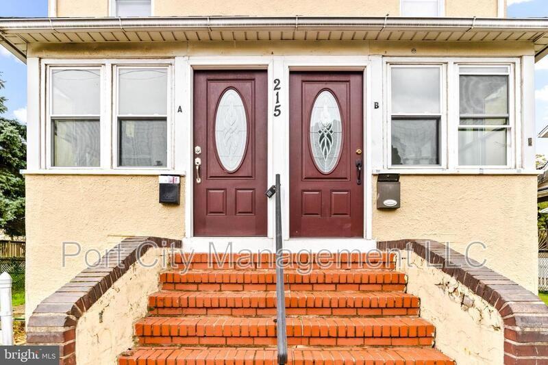 215 Cleveland Ave - Photo 2 of 18