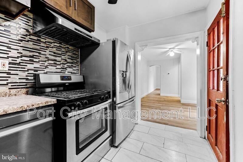 215 Cleveland Ave - Photo 4 of 18