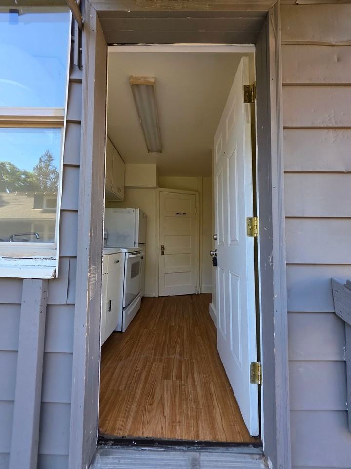 Chase Avenue Seven-Plex - Photo 5 of 11