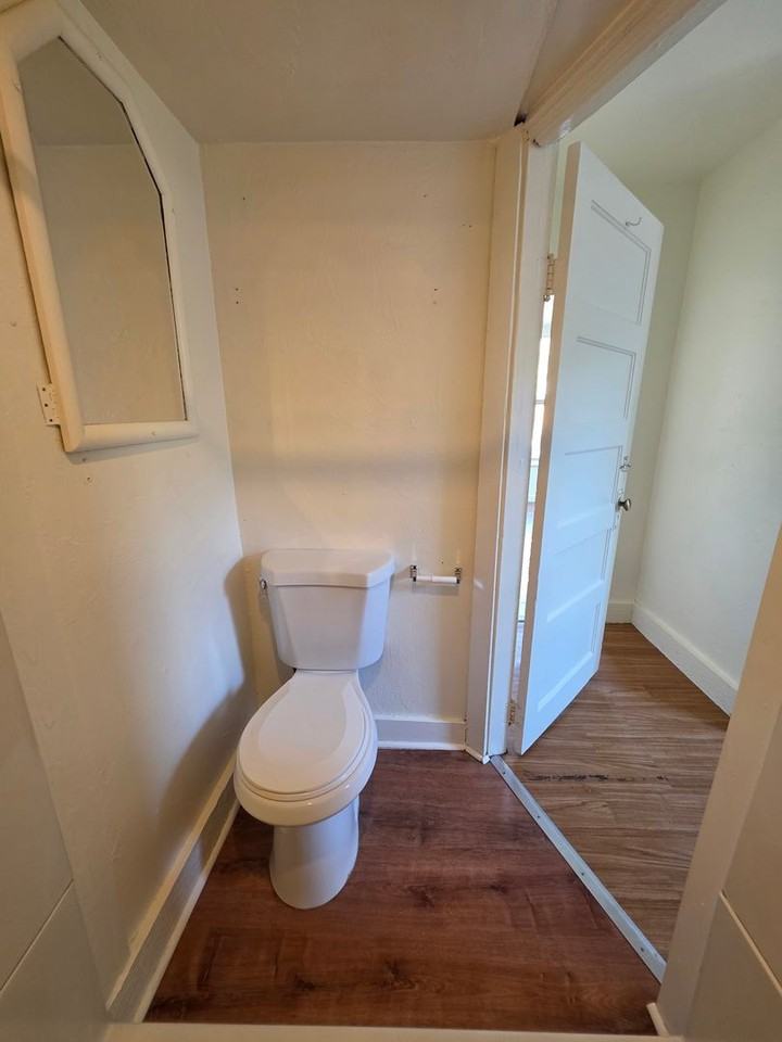 Chase Avenue Seven-Plex - Photo 7 of 11