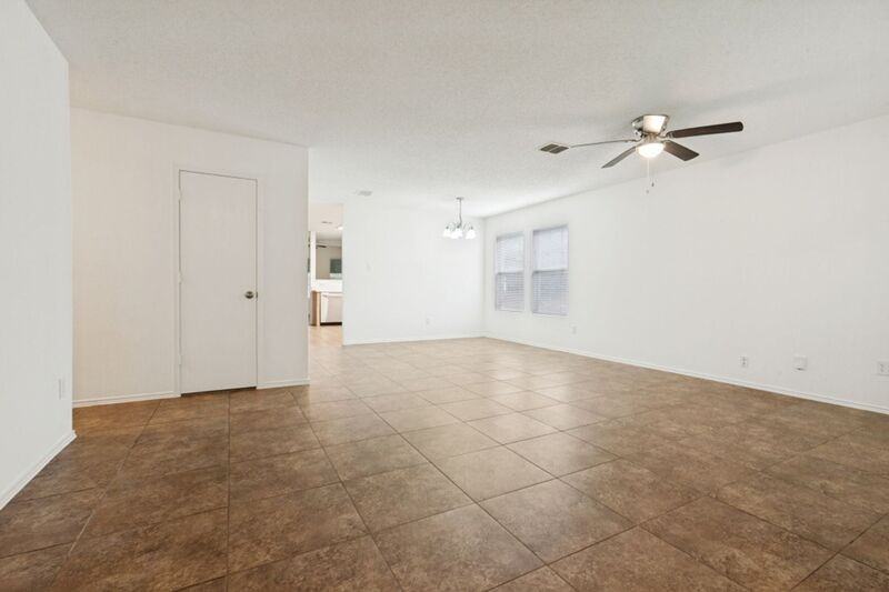 2508 Clear Brook Dr - Photo 5 of 25