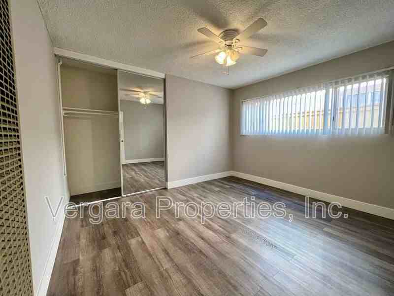 5551 E 23rd St #12 - Photo 6 of 11