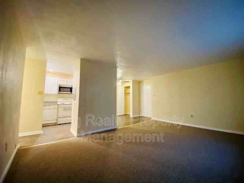 120 N Penn St #A11 - Photo 4 of 12
