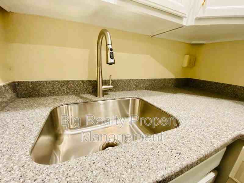 120 N Penn St #A11 - Photo 6 of 12