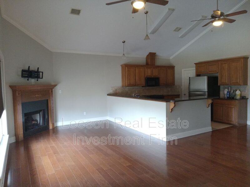 5721 S Lakeshore Dr - Photo 7 of 24