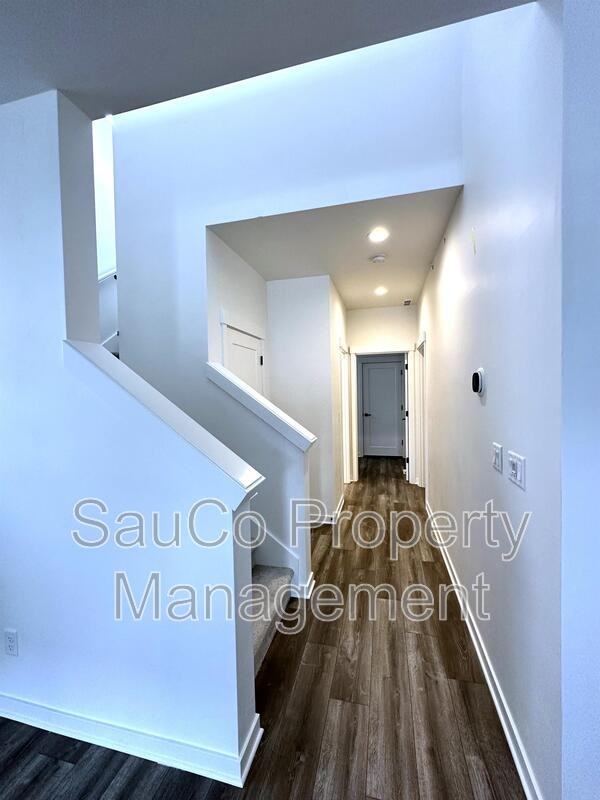 6442 Se Provence St - Photo 4 of 25