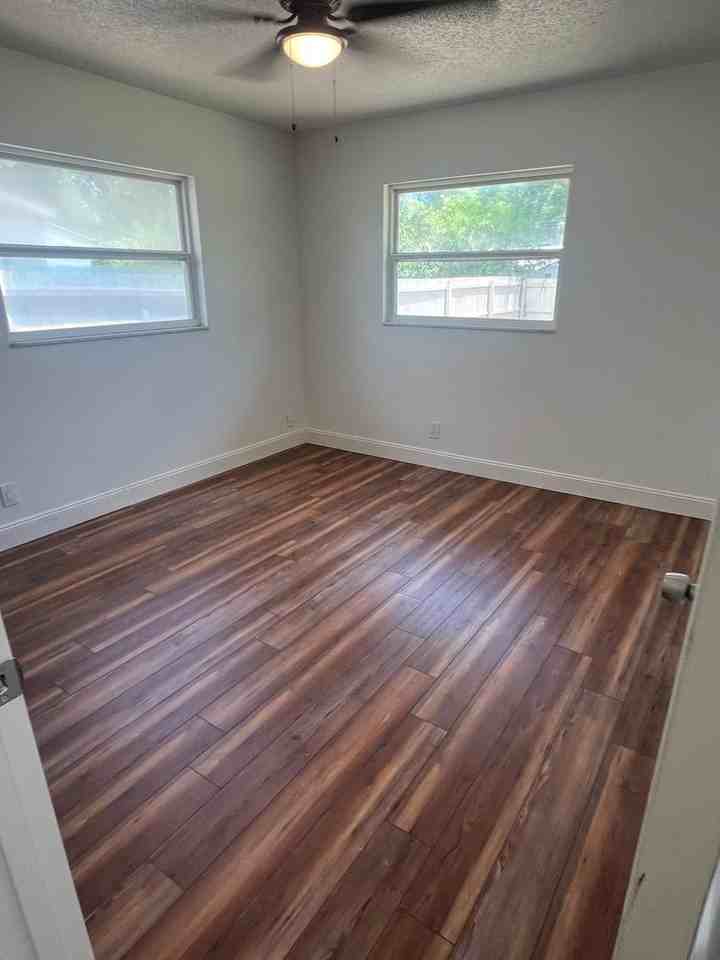 2227 Nottingham Rd - Photo 3 of 31