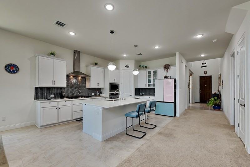 2931 Genevieve Ln - Photo 7 of 36