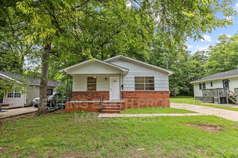 3353 Jefferson Ave Sw - Photo 4 of 17