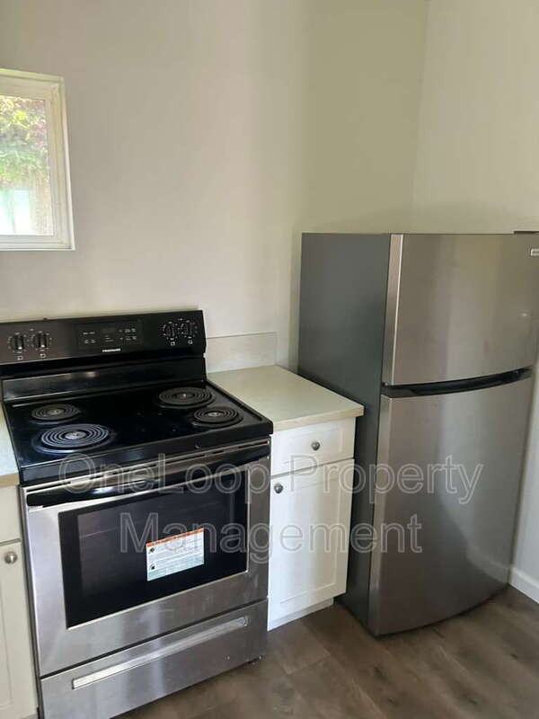 1223 Division St #3 - Photo 3 of 7